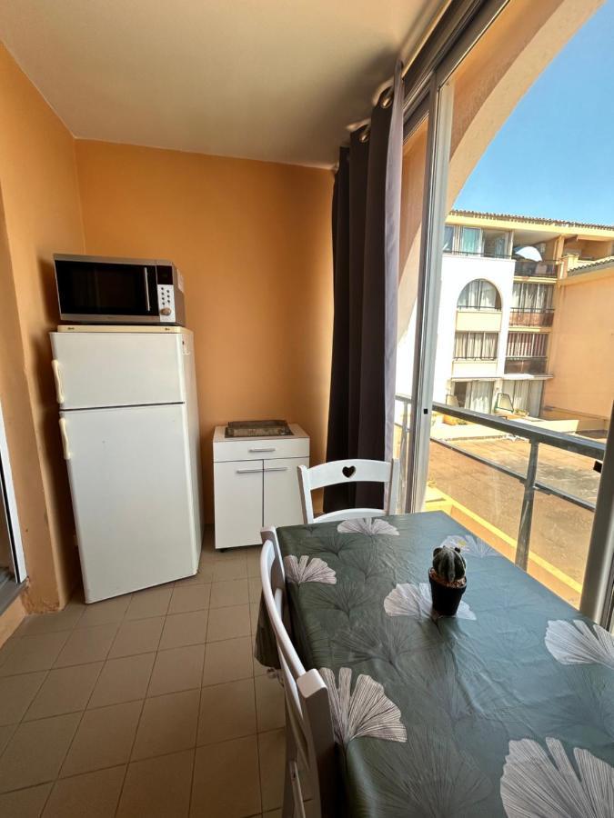 Studio Vue Mer Situe A Cote De La Plage Quartier Des Quilles Sète Eksteriør bilde